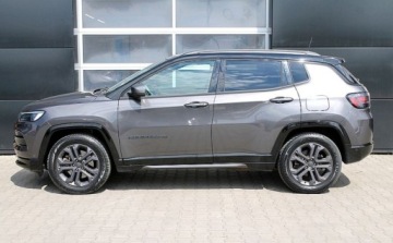 Jeep Compass II 2021 Jeep Compass 1.3 TMair Limited FWD SS 1.3 Hybryda Plug-in 190KM, zdjęcie 2