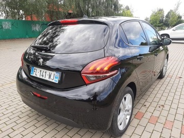 Peugeot 208 I Hatchback 5d Facelifting 1.2 PureTech 82KM 2019 PEUGEOT 208 (CA_, CC_) 1.2 82 KM, zdjęcie 4