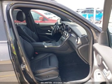Mercedes GLC C254/X254 2022 Mercedes-Benz GLC 2022r, 4Matic, 2.0L 2.0 Benzyna 255KM, zdjęcie 8