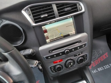 Citroen C4 II Hatchback 5d Facelifting 1.6 HDi 92KM 2015 Citroen C4 Lift LED Sensor Elektryka Tempomat PDC Alu 1.6 Diesel 92KM, zdjęcie 18