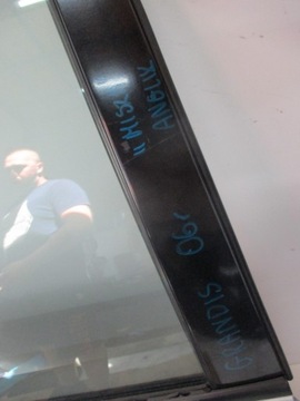 DVEŘE PRAVÉ ZADNÍ MITSUBISHI GRANDIS GB