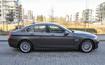 BMW Seria 5 F10-F11 Limuzyna 530d 245KM 2010 BMW Seria 5 3,0d (245KM) Automat Skory 3.0 Diesel 245KM, zdjęcie 4