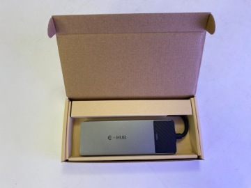 USB 3.2, USB 3.1 Gen 2, 4-портовый концентратор с кабелем длиной 50 см