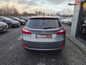 Hyundai i30 II Wagon 1.6 CRDi 110KM 2013 Hyundai i30 1.6 CRDI 110KM Xenon Panorama PDC Skory Serwis Oplacony 1.6, zdjęcie 5