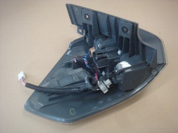 NISSAN X-TRAIL III T32 SVĚTLO ZADNÍ PRAVÁ