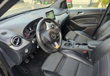 Mercedes Klasa B W246 Sports Tourer Facelifting 1.6 200 156KM 2017 Mercedes-Benz Klasa B Mercedes-Benz Klasa B 200 BlueEFFICIENCY Edition 1, zdjęcie 8