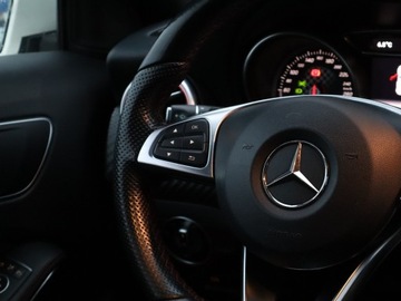 Mercedes Klasa A W176 Hatchback 5d Facelifting 180 d 109KM 2016 Mercedes A A 180 d, Skóra, Navi, Klima, Parktronic, zdjęcie 20