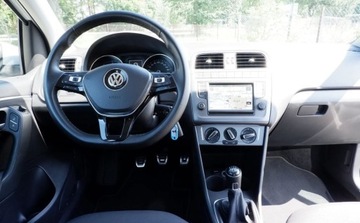 Volkswagen Polo V Hatchback 3d Facelifting 1.4 TDI BlueMotion Technology 90KM 2016 Volkswagen Polo Nawigacja Alufelgi Klimatyzacj..., zdjęcie 10