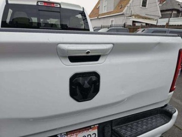  RAM 1500 Big Horn Crew Cab Short Bed 2021 5.7 Benzyna 395KM, zdjęcie 2