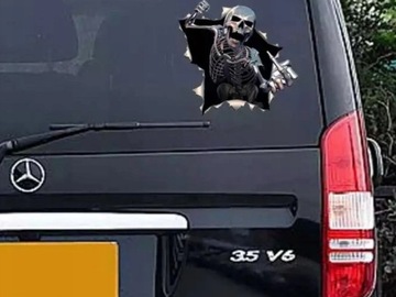 Скелет, череп, дырка, трахни мотор с наклейкой на танке