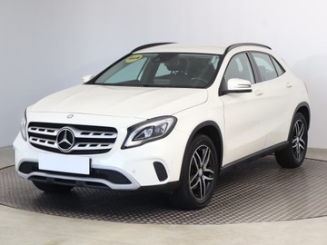 Mercedes GLA I Off-roader 2.0 220 184KM 2017 Mercedes GLA GLA 220 4MATIC, Salon Polska, zdjęcie 1
