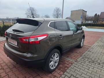 Nissan Qashqai II Crossover 1.2 DIG-T 115KM 2014 Nissan Qashqai Panorama Dach Nawicacja Kamera Cofania 1.2 Benzyna 115KM, zdjęcie 6