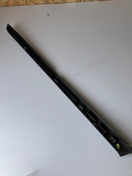 LISTWA SZYBY CZOŁOWEJ C5 III X7 LEWA KTHB