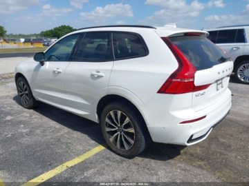 Volvo XC60 II 2024 Volvo XC 60 B5 Plus Dark Theme 2024 2.0l 2.0 Benzyna 247KM, zdjęcie 3