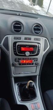 Ford Mondeo IV Kombi 2.0 Duratorq TDCi DPF 140KM 2007 Ford Mondeo 2.0 deiesel ,bezwypadek ,bogata wersja ,zadbany 2.0 Diesel, zdjęcie 16