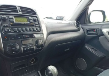 Toyota RAV4 II 2.0 16V D-4D 116KM 2005 Toyota RAV4 Toyota RAV4 2.0 Diesel 116KM, zdjęcie 12