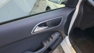 Mercedes Klasa B W246 Sports Tourer Facelifting 1.5 180 d 109KM 2018 Mercedes-Benz Klasa B 1.5 diesel 109 KM NAVI klimatronic zarejestrowany 49, zdjęcie 6