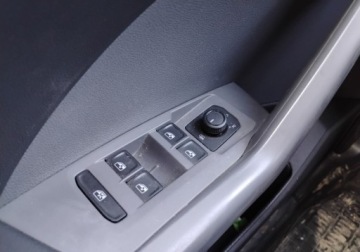 Volkswagen T-Cross SUV 1.0 TSI 95KM 2021 Volkswagen T-Cross 2021r, SALON POLSKA. 1.0 TSI. Uszkodzony prawy przod i, zdjęcie 10