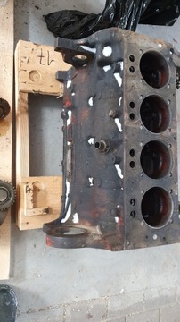 SILNIK DEUTZ BF4L913C 84 KW BLOK SILNIKA CZĘŚCI