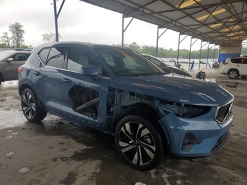 Volvo XC40 2023 Volvo XC 40 Plus 2023 2.0l 2.0 Benzyna 194KM, zdjęcie 4