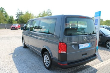 Volkswagen Caravelle T6 Transporter 2.0 TDI 102KM 2022 Volkswagen Transporter 9osob. F-VAT LONG F-VAT, zdjęcie 7