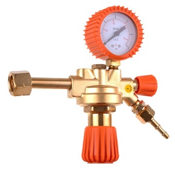 Комплект: Горелка 45см, предварительный нагрев, резка, шланг 10м, пропан-кислородные переходники, 4 насадки.