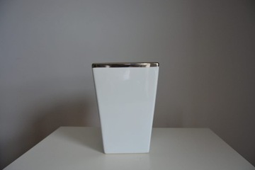 Osłonka ceramiczna biała 14x18 cm