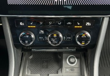 Skoda Superb III Kombi Facelifting 2.0 TSI 190KM 2020 Skoda Superb Sportline Pakiet Comfort, FV 23, GPS, Tempomat, Ambiente, Ke, zdjęcie 26