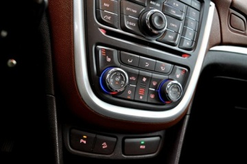 Opel Mokka I SUV 1.7 CDTI ECOTEC 130KM 2013 Opel Mokka 1.7 Cdti 130 KM 4x4 Full Opcja Cosmo, zdjęcie 17