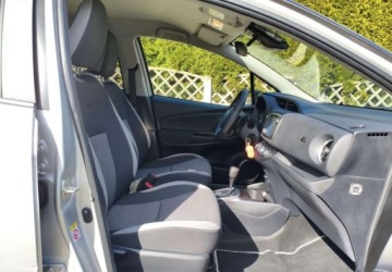 Toyota Yaris III Hatchback 5d Facelifting 2017 1.5 Dual VVT-iE 111KM 2019 Toyota Yaris Toyota Yaris 1.5 20th Anniversary CVT 1.5 Benzyna 111KM, zdjęcie 18