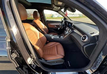 Mercedes GLC C253 SUV Facelifting 2.0 300d 245KM 2019 Mercedes-Benz GLC 2.0DieselLiftJak nowyZarejestrowany w Polsce 2.0 245KM, zdjęcie 8