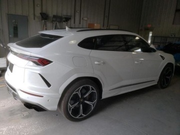 Lamborghini Urus 2020 Lamborghini Urus 2020 LAMBORGHINI URUS, silnik benzynowy 4.0 L 4.0 Benzyna, zdjęcie 3