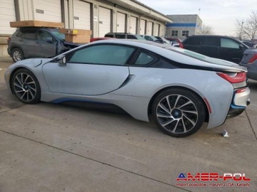 BMW i8 2015 BMW i8 BMW i8 2dr Cpe, zdjęcie 2