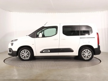 Citroen Berlingo III Osobowy M 1.5 BlueHDi 102KM 2020 Citroen Berlingo 1.5 BlueHDi, Salon Polska, zdjęcie 2