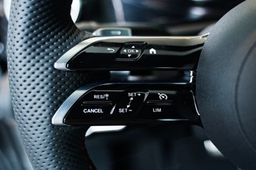 Mercedes Klasa A W177/V177 Sedan Plug-In Facelifting 1.3 250e 218KM 2023 MERCEDES-BENZ A Klasa 250 e AMG Line 1.3 (218KM) 2023, zdjęcie 11