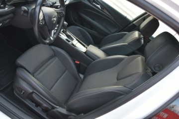 Opel Insignia II Grand Sport Facelifting 2.0 Turbo  200KM 2020 Opel Insignia 2.0Turbo 200KM Automat 2020r. Salon, zdjęcie 18