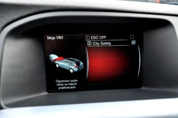 Volvo V60 I Kombi Facelifting 2.0 D2 DRIVE-E 120KM 2015 Volvo V60 LiFT Ocean Race Ledy Digital Skóra Navi, zdjęcie 33