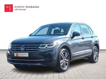 Volkswagen Tiguan II SUV Facelifting 2.0 TDI 200KM 2022 Volkswagen Tiguan 2.0 TDI 200KM 4x4 Elegance DSG MatrixACCSkoraKameraVAT23
