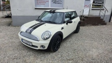 Mini One II Hatchback 1.4 95KM 2008 MINI ONE 1,4 benzyna 95 KM klima zarejestrowany 1.4 Benzyna 95KM, zdjęcie 2