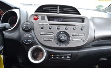 Honda Jazz III 1.4 i-VTEC 100KM 2009 Honda Jazz Niski przebieg - oplacony - climatronic - serwis do konca TOYOTA, zdjęcie 5