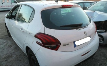 Peugeot 208 I Hatchback 5d Facelifting 1.5 BlueHDi 102KM 2019 Peugeot 208 1.5 Diesel 102KM, zdjęcie 2