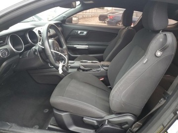 Ford Mustang VI 2019 Ford Mustang 2019 FORD MUSTANG 2.3 Benzyna 310KM, zdjęcie 7