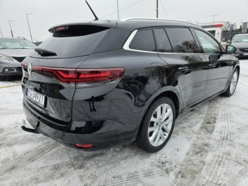 Renault Megane IV Hatchback 5d  Facelifting 1.3 TCe 140KM 2021 Renault Megane 1,3 benzyna 140KM, zdjęcie 3