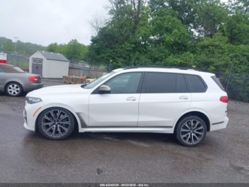 BMW X7 2020 BMW X7 M50i sports activity vehicle 4.4 Benzyna 523KM, zdjęcie 4