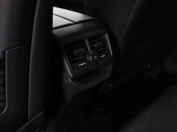 Peugeot 3008 II Crossover 1.2 PureTech 130KM 2020 Peugeot 3008 automat virtual cocpit klima auto, zdjęcie 38