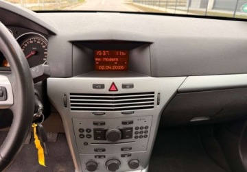 Opel Astra H Sedan 1.6 ECOTEC 115KM 2010 Opel Astra LIFT SEDAN 1.6i 115ps Tylko164TysPrzebiegu SerwisASO 1Wlascicie, zdjęcie 26