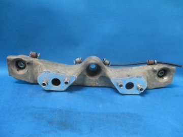 ПОЛКА ЗАДНЯЯ НИЖНЯЯ ПОВОРОТНАЯ РЫЧАГ КРЕПЛЕНИЕ PIAGGIO MP3 400