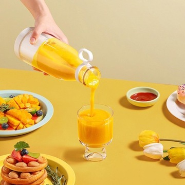 Kubek do wyciskania soku z cytryny i pomarańczy przez USB, biały