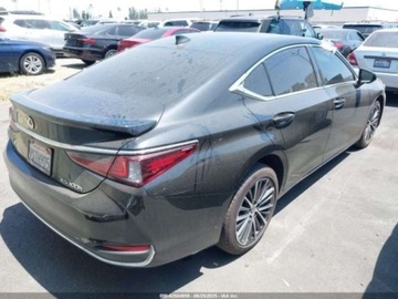 Lexus ES VII (XV70) 2025 Lexus ES 300h, 2025r., 2.5L 2.5 Benzyna 176KM, zdjęcie 2