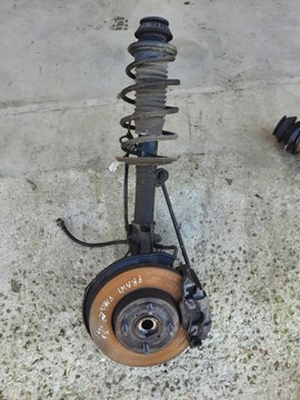 Yaris III 1.3vvti 14r. Zwrotnica amortyzator prawy